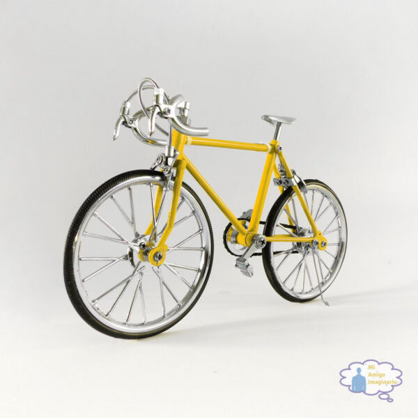 Mini Bicicleta De Carreras Para Colección Escala 1:16 Mi Amigo Imaginario